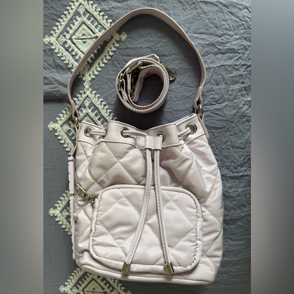 Steve Madden bucket bag